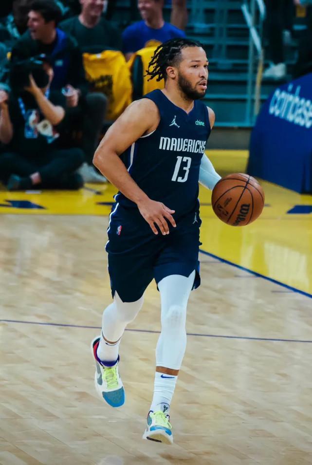 借强势发挥 借强势发挥