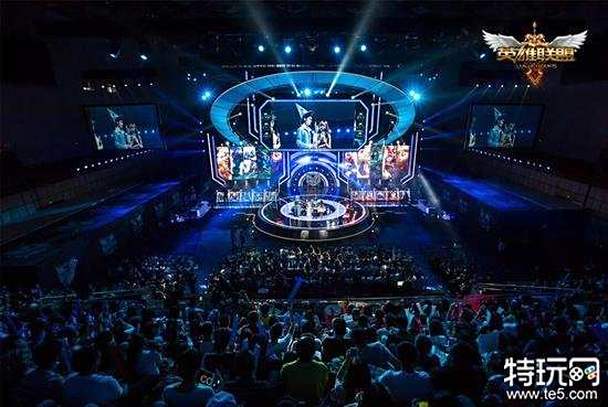 绩和顽强拼 绩和顽强拼